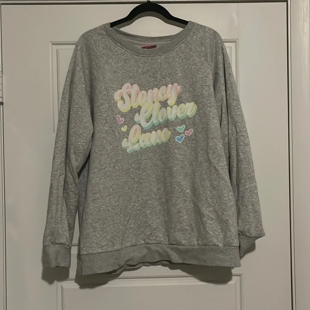Sweatshirt - Picture 1 of 1